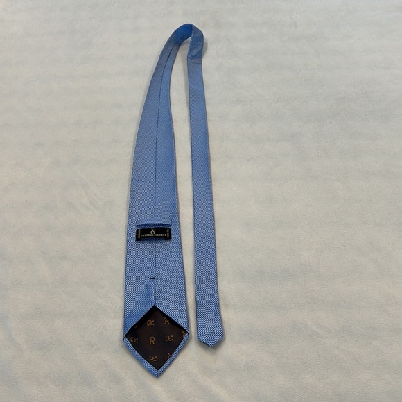 Valerio Garati Blue and Silver Tie 100% Silk and Cufflinks - Picture 5 of 13